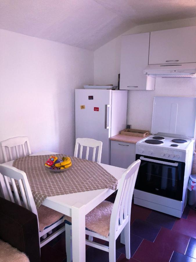 Renata Holiday Apartments Улцинь Екстер'єр фото