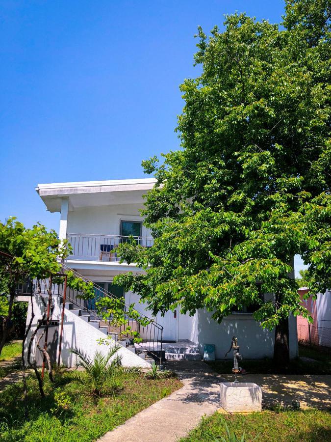 Renata Holiday Apartments Улцинь Екстер'єр фото