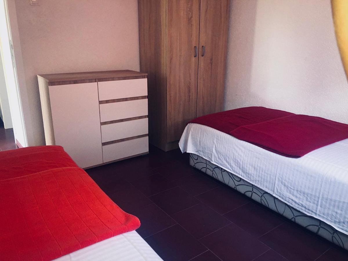 Renata Holiday Apartments Улцинь Екстер'єр фото
