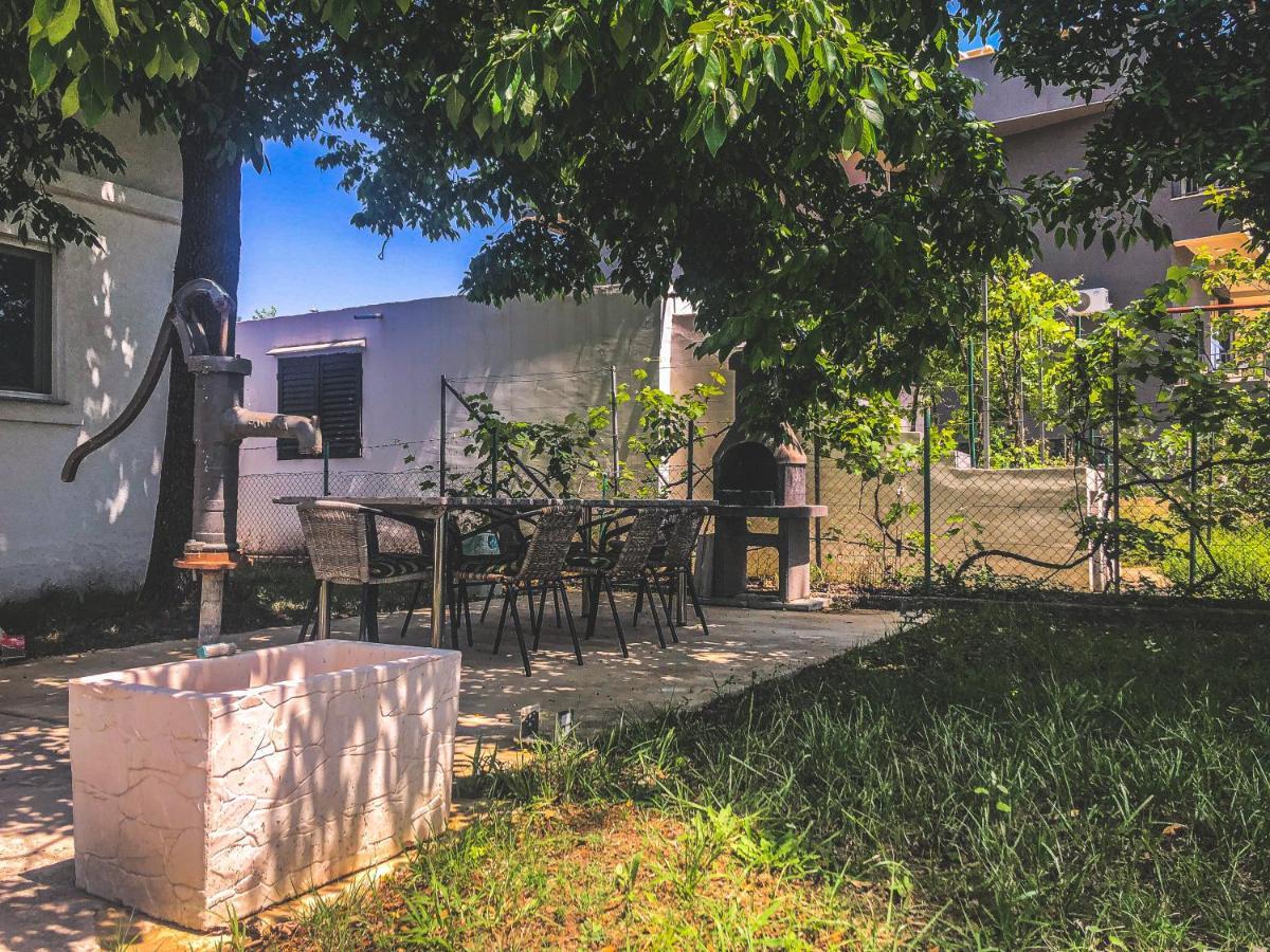 Renata Holiday Apartments Улцинь Екстер'єр фото