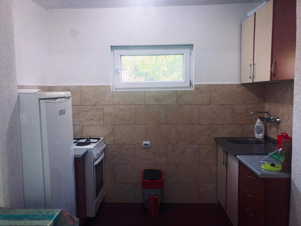 Renata Holiday Apartments Улцинь Екстер'єр фото